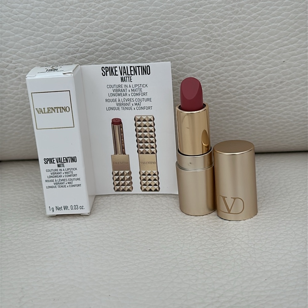 VALENTINO TRAVEL SIZE SPIKE VALENTINOMATTE COUTURE IN A LIPSTICK - Picture 3 of 5